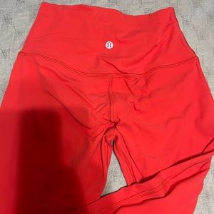 Love red 25 inch align leggings, size 6, excellent condition